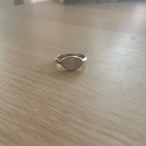 Return to Tiffany Ring size 8-9
